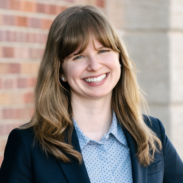 Isabelle  Geczy Photo